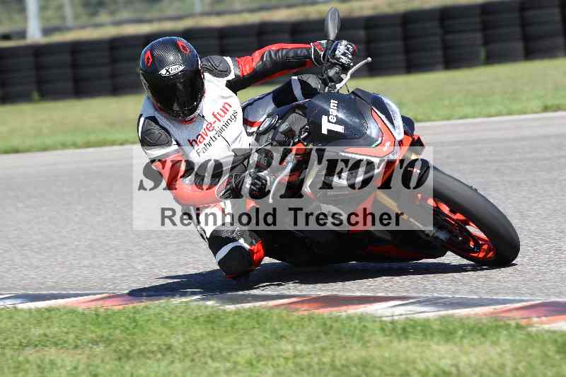 Archiv-2025/42 07.08.2025 Peter Studer Girls Day ADR/Gruppe pink/team